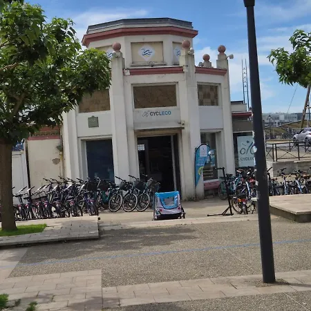 Grand L'helice - Vue Port- 4 アパート